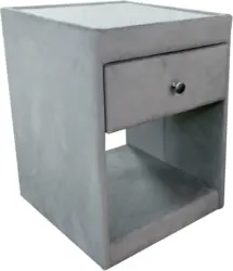 Nachtkästchen in Grau