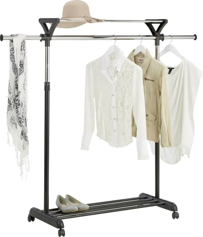 Kleiderwagen in Schwarz