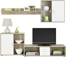 Wohnwand in Eichefarben