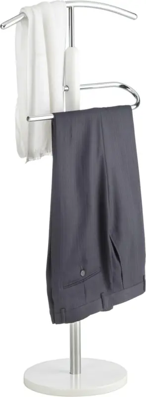 Herrendiener in Weiß